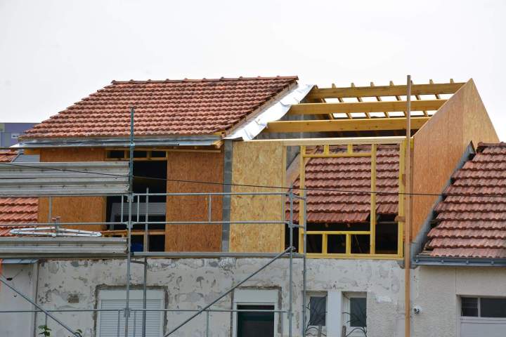 Rénovation charpente bois Morestel